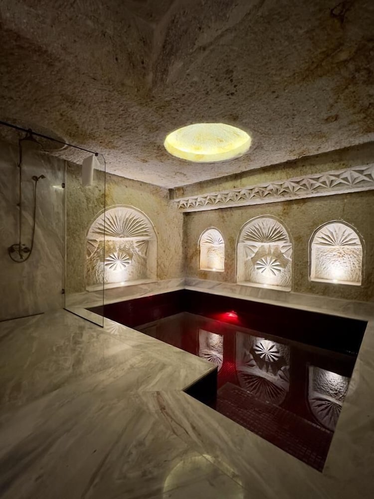King Cave Room photo 2