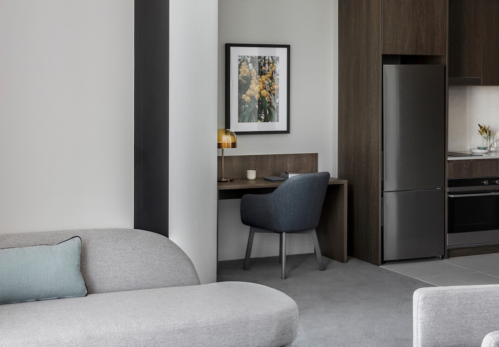 One-Bedroom Deluxe Apartment