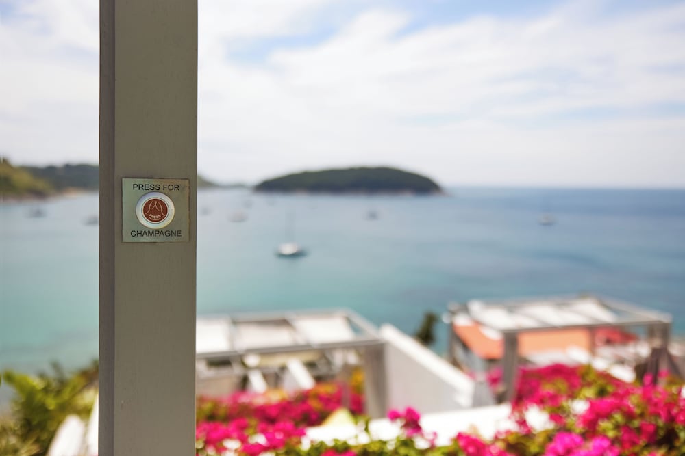 Ocean View Suite photo 3