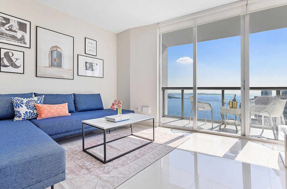 Design Apartment, 2 Bedrooms, Balcony, Ocean View thumbnail 5