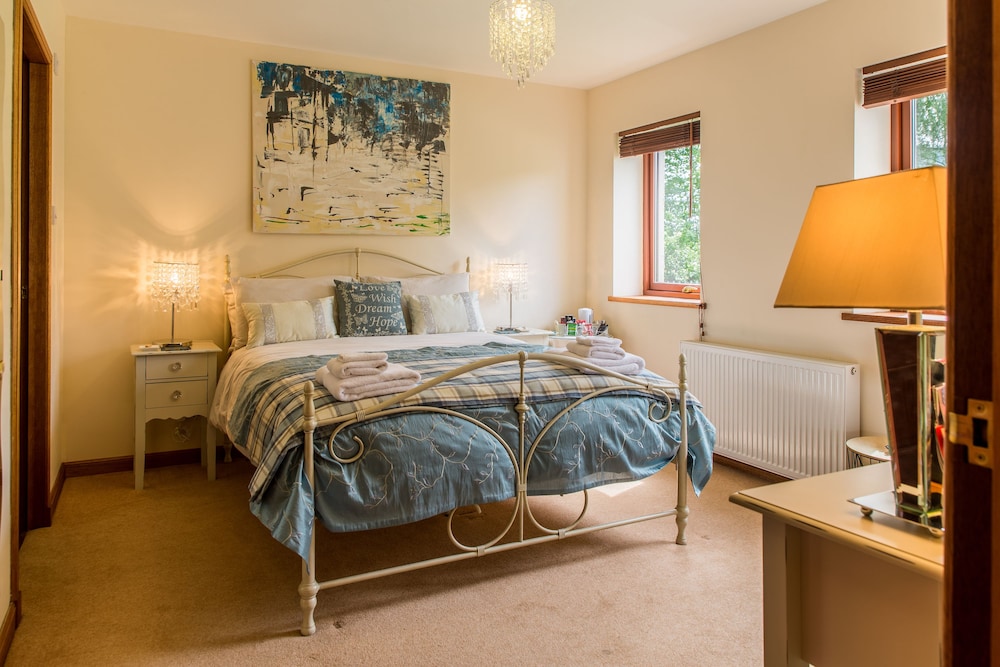 Deluxe Double Room, Hill View photo 2