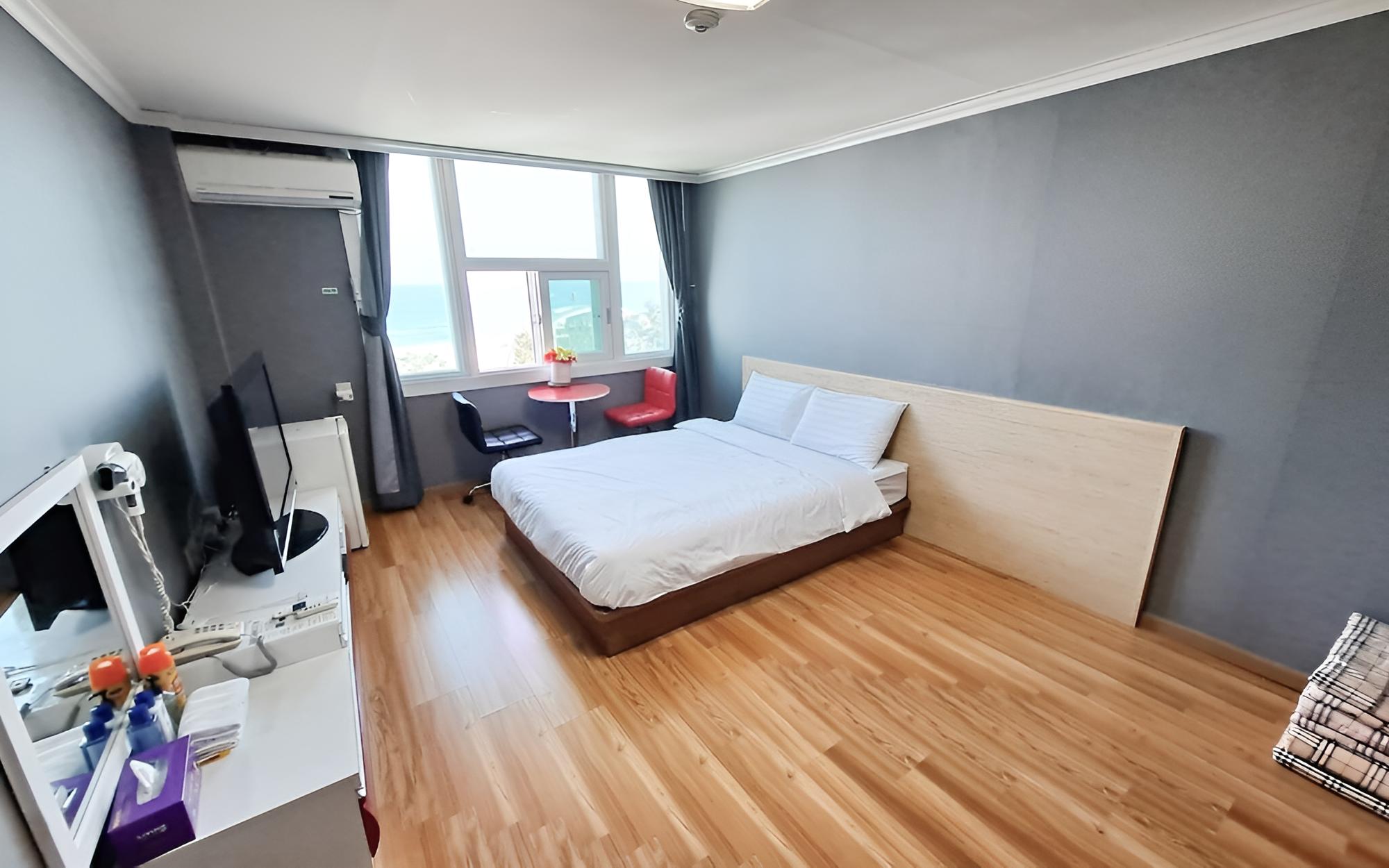 Room (Deluxe Double Room with Sea View) - Photo 1