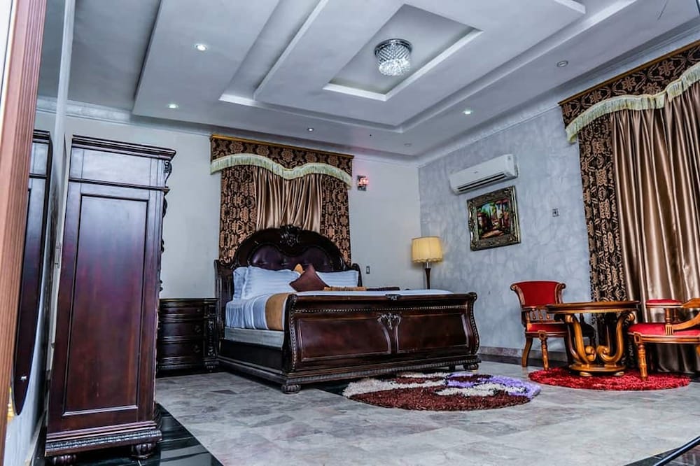 Presidential Suite photo 2