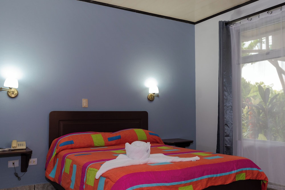 Basic Double Room photo 2