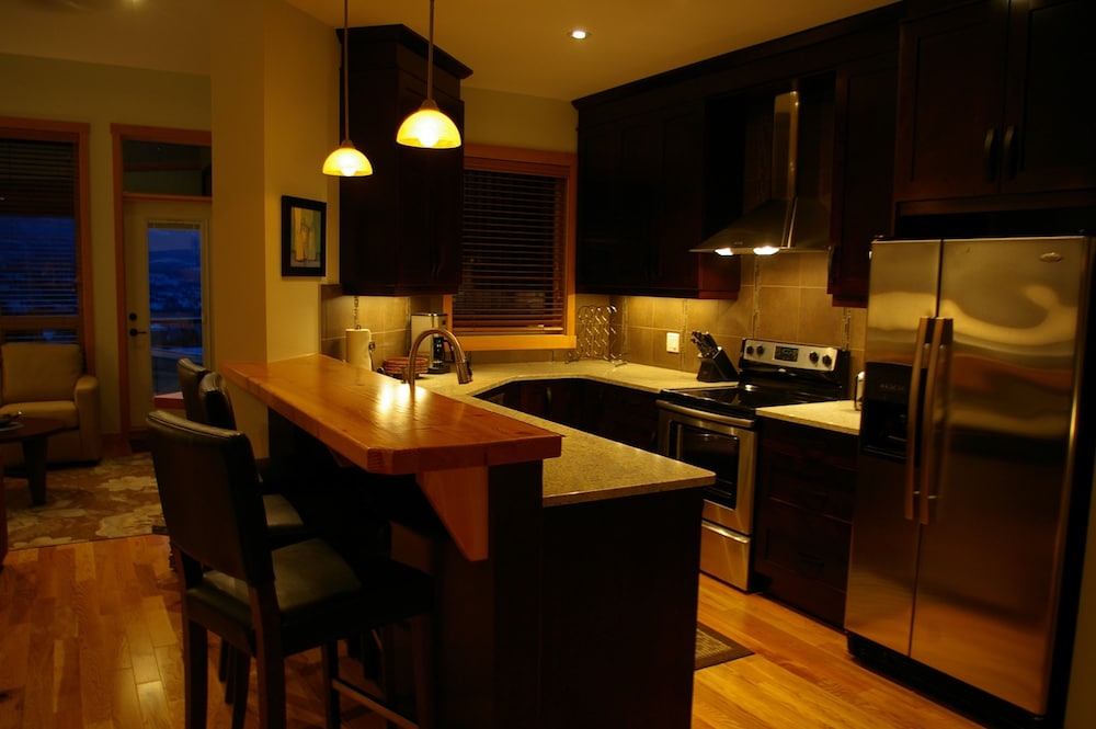 Luxury Townhome, 3 Bedrooms photo 2