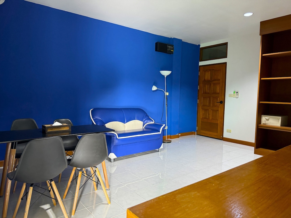Deluxe Suite - Photo 7