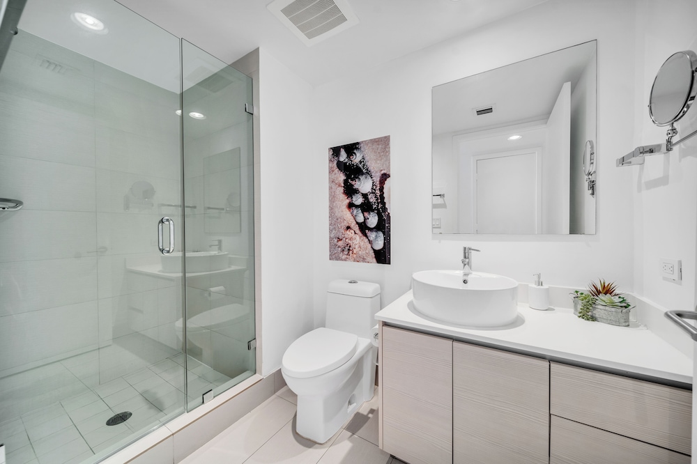 Comfort Studio, Microwave, Canal View photo 3