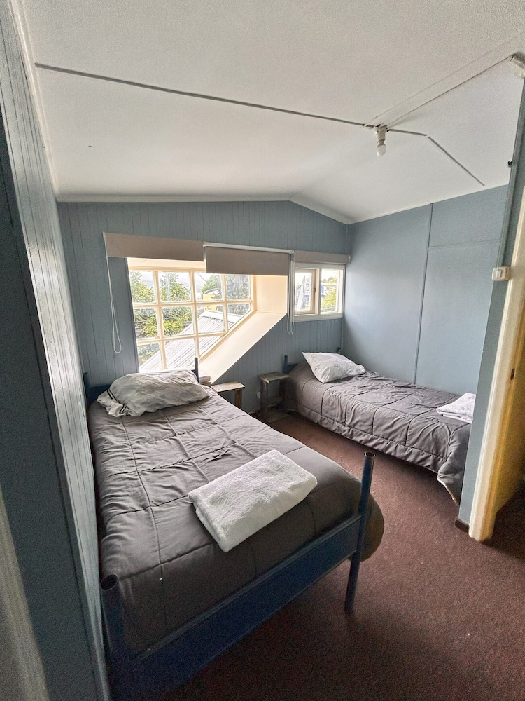 Standard Twin Room, City View photo 1