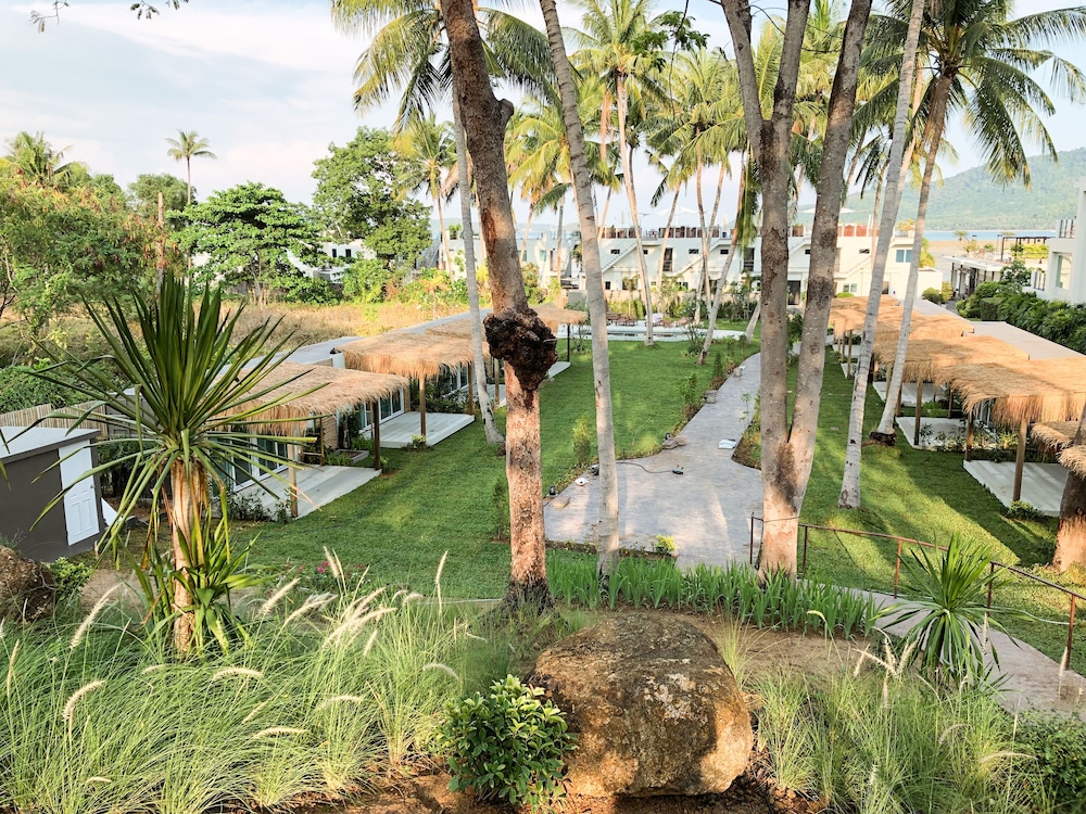 Cabana Garden Terrace - Photo 8
