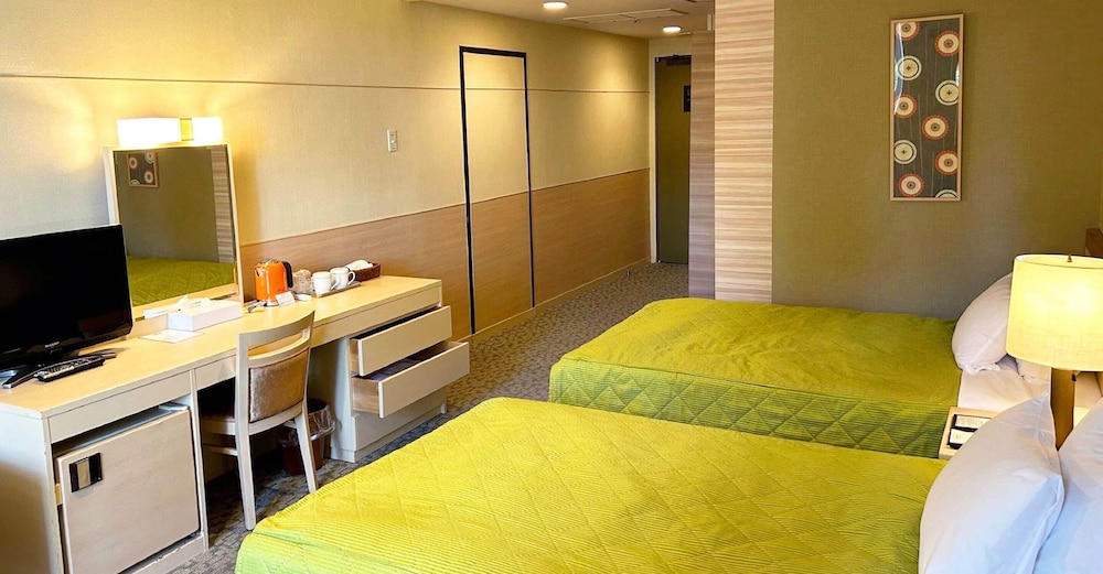 Deluxe Twin Room, Smoking [Free Shuttle Bus From Kyoto Station] photo 3