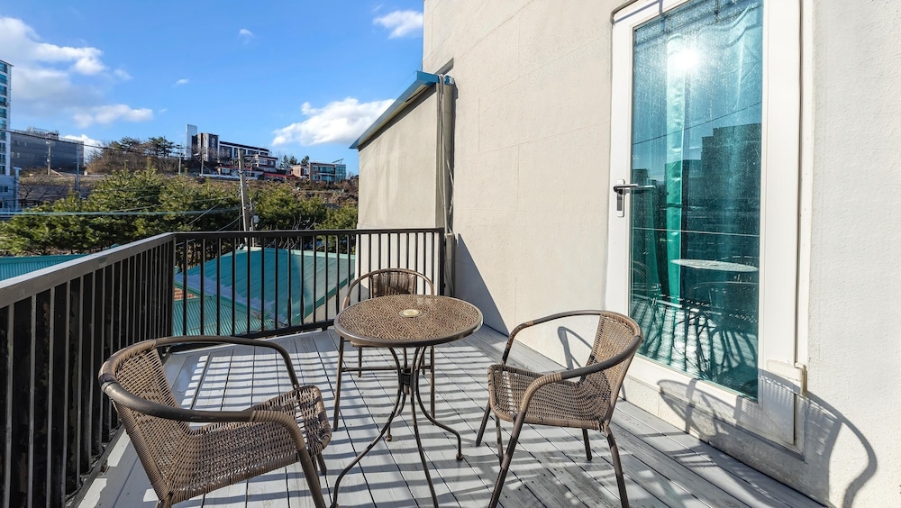 Basic Room, 1 Bedroom (201(Side Ocean view)) - Photo 9