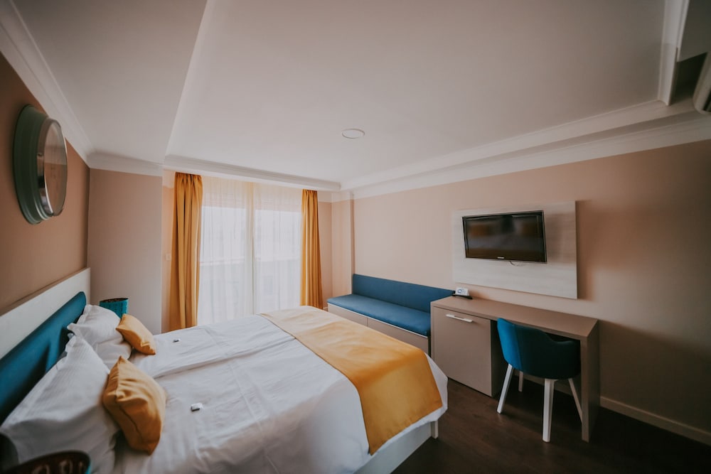 Double Room, Balcony, Sea View photo 3