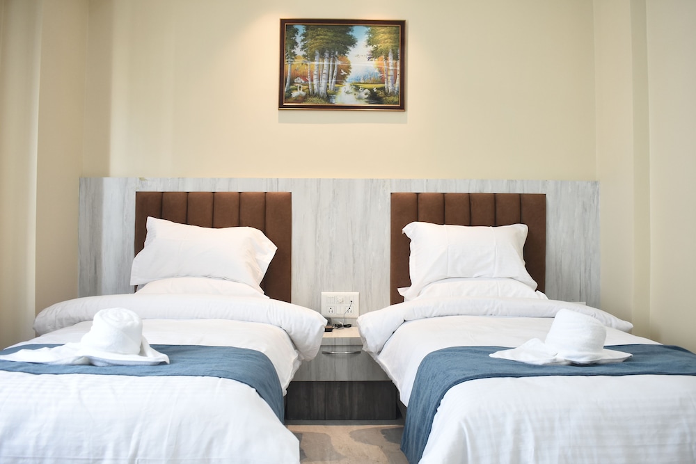 Executive Double or Twin Room - Photo 12