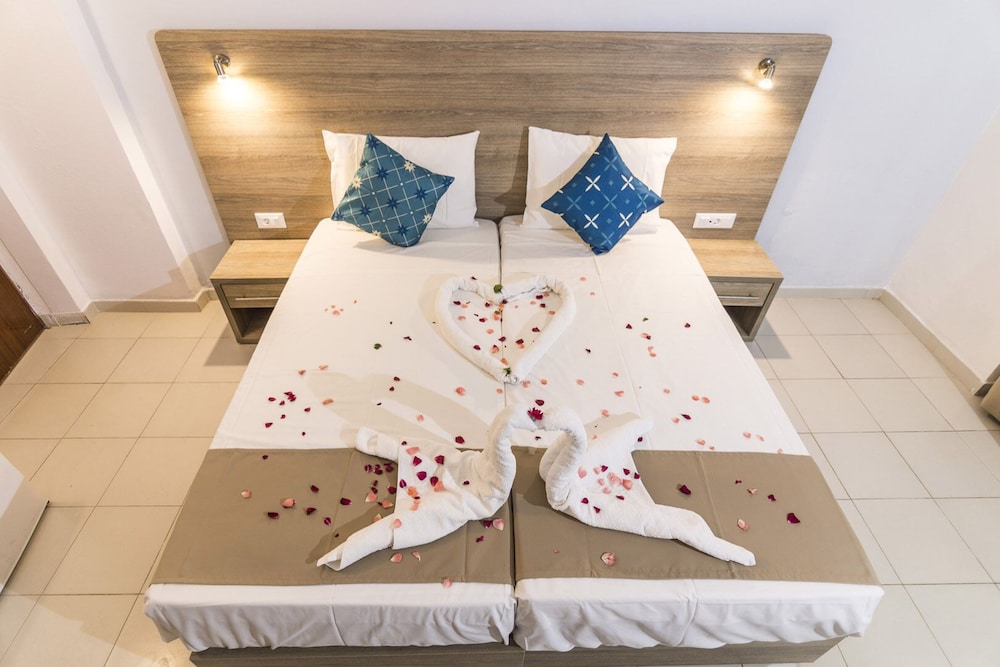 Standard Double or Twin Room (No Balcony)
