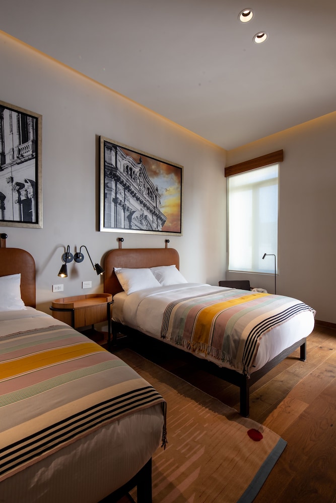 Deluxe Double Room, 2 Queen Beds photo 2