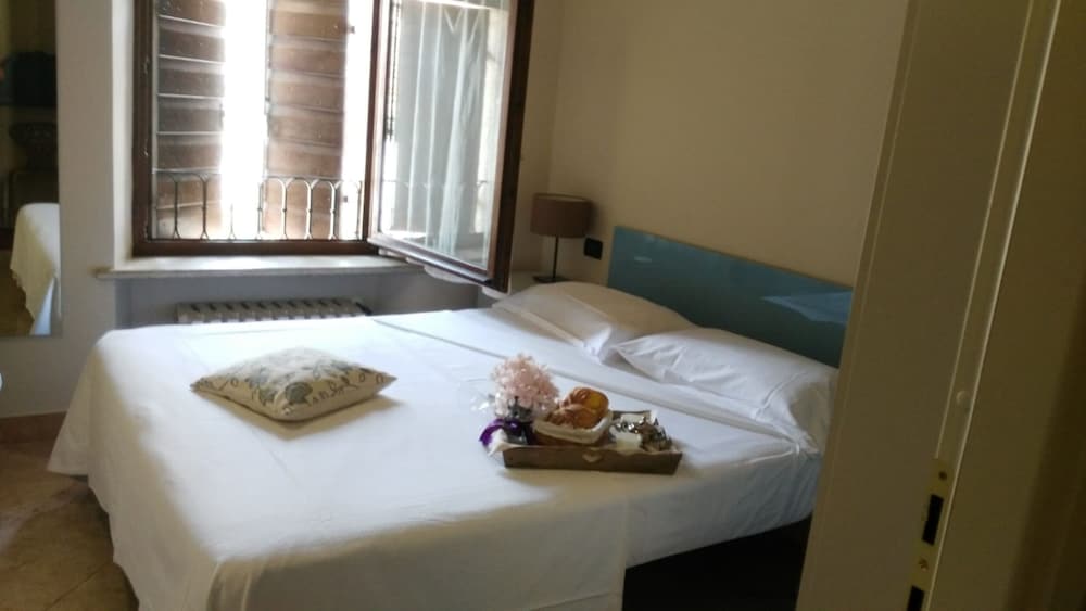 Appartamento con 2 Camere da Letto (4 Adulti) - Edificio Separato photo 3
