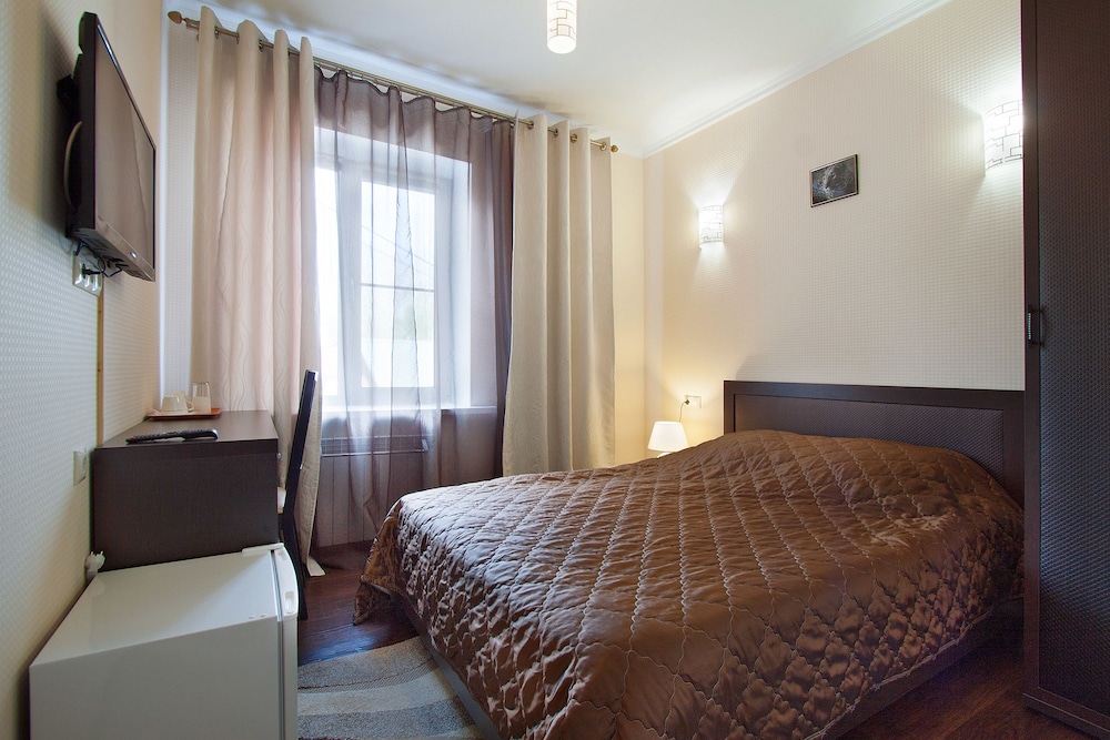 Economy Double Room photo 1
