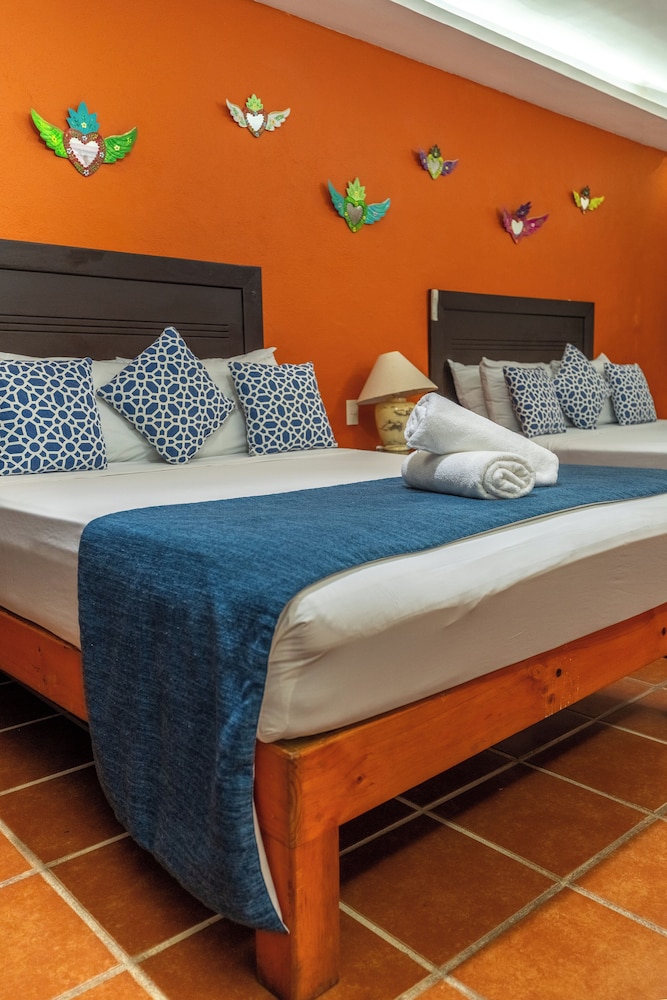 Diversity Studio with 2 Queen Bed photo 2