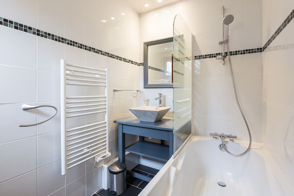 Apartment, Ensuite, Mountain View (AW 201) photo 2