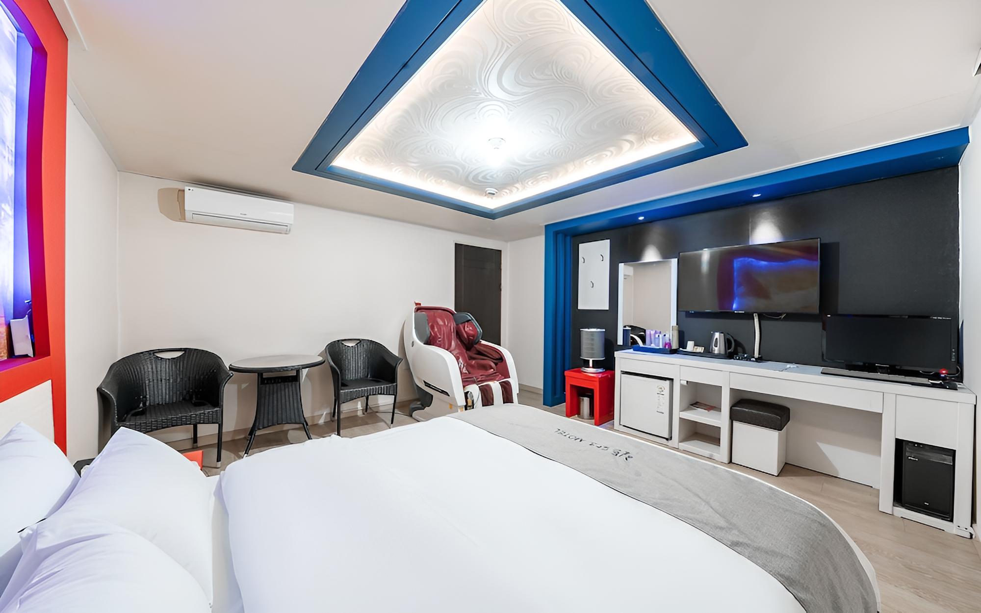 Room (Deluxe (massage chair)) photo 2