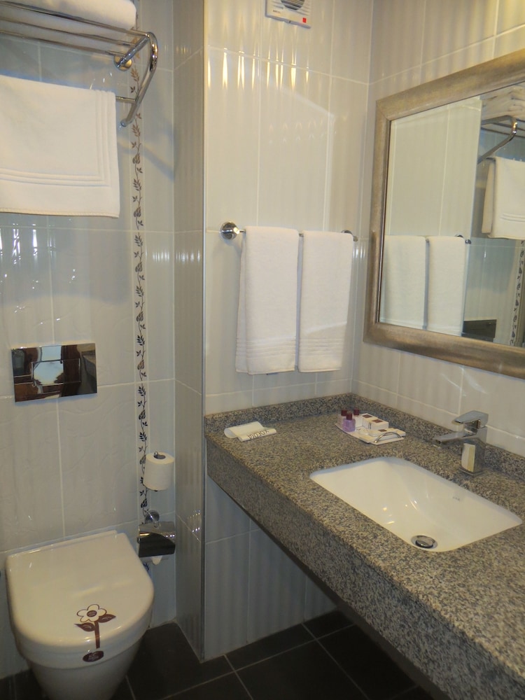 Economy Double or Twin Room - Photo 9