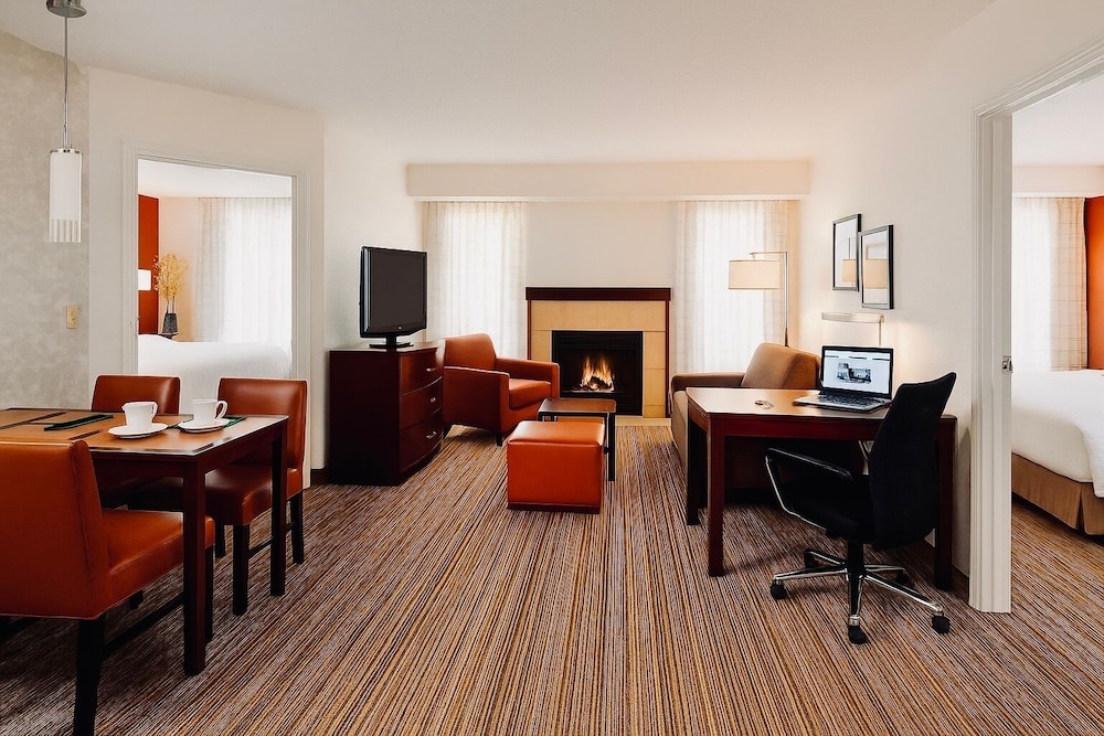 Family Suite, Multiple Beds, Mobility Accessible, Non Smoking (Efficiency) - Photo 1