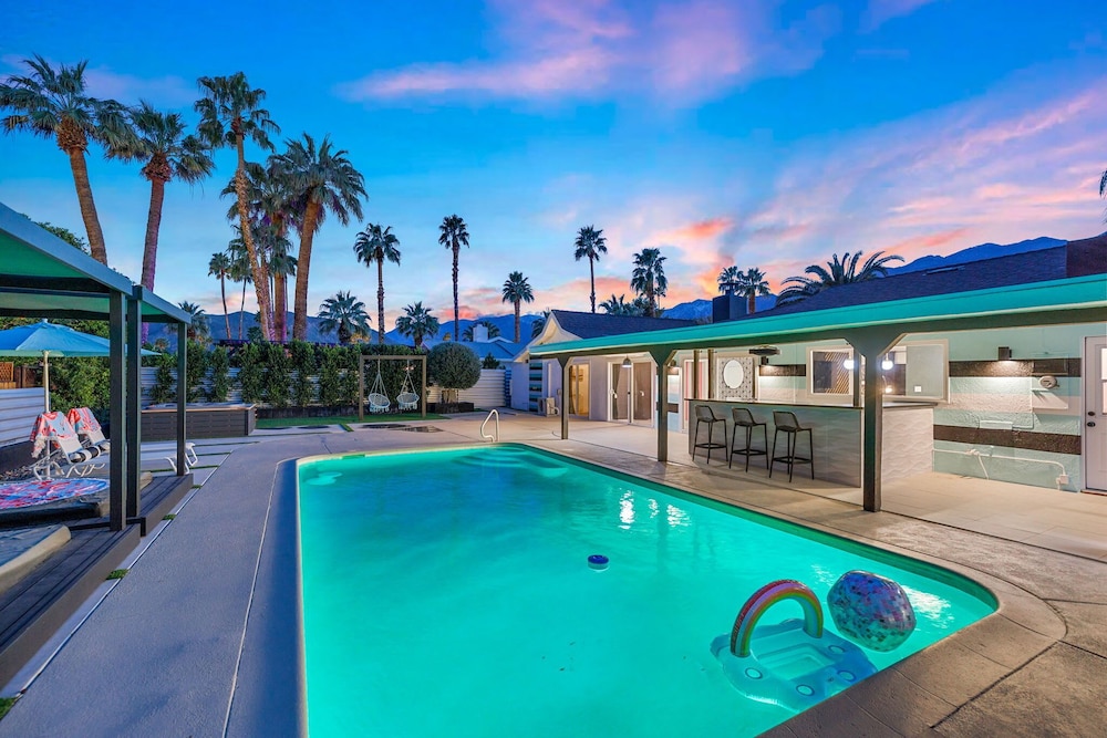 The Ritz - Luxury Home With Pool Speakeasy Bar, Billede 18
