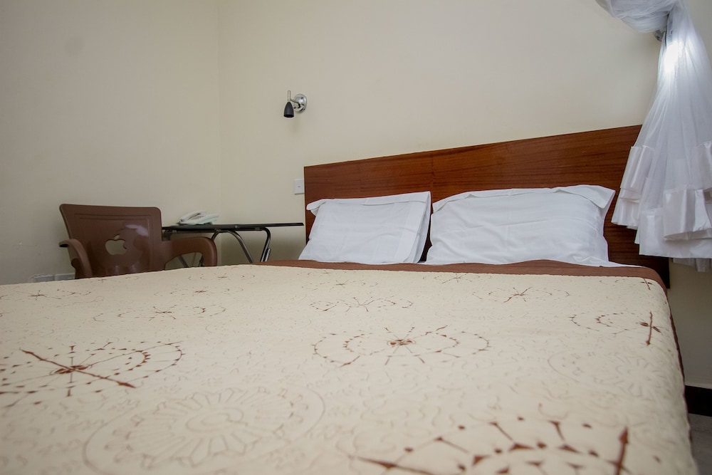 Standard Double Room photo 3