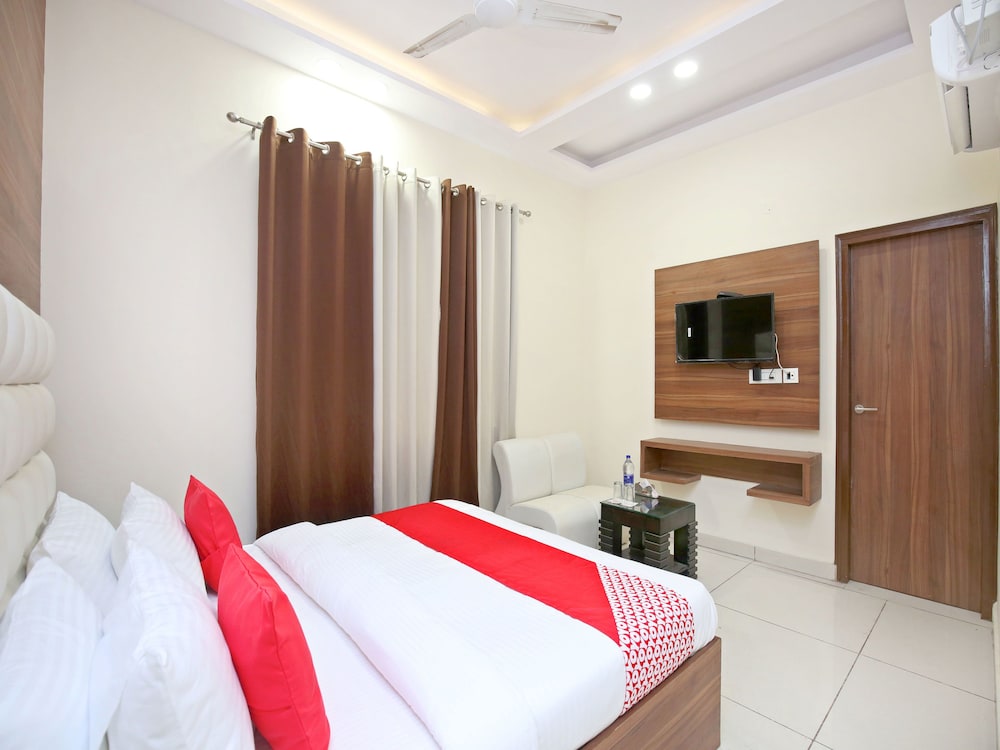 Deluxe Double Or Twin Room, 1 King Bed photo 1