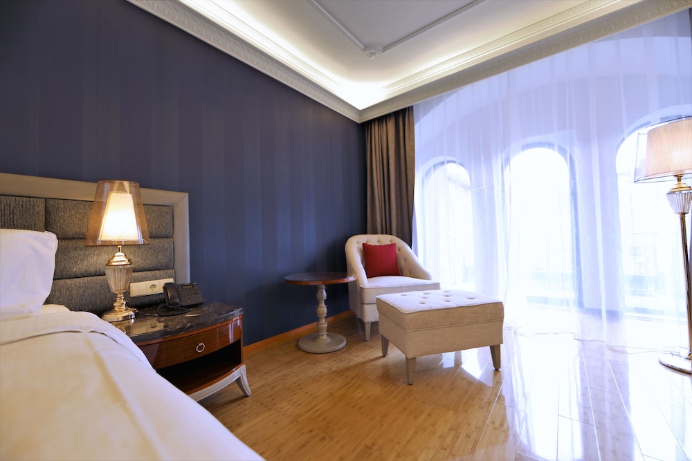 Superior Double or Twin Room, Balcony photo 2
