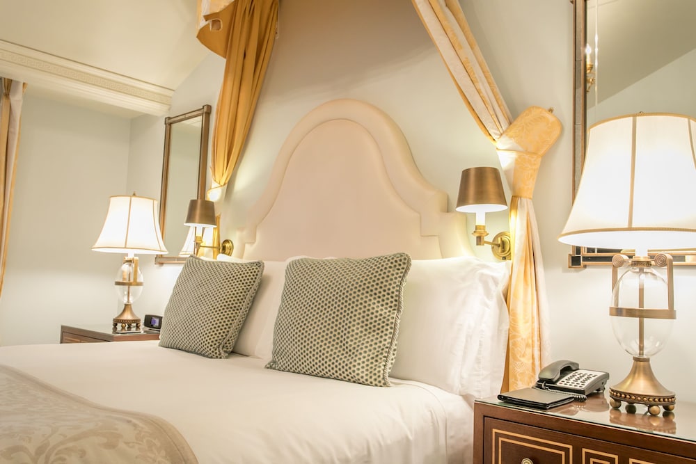 Deluxe Suite, 1 Bedroom photo 2