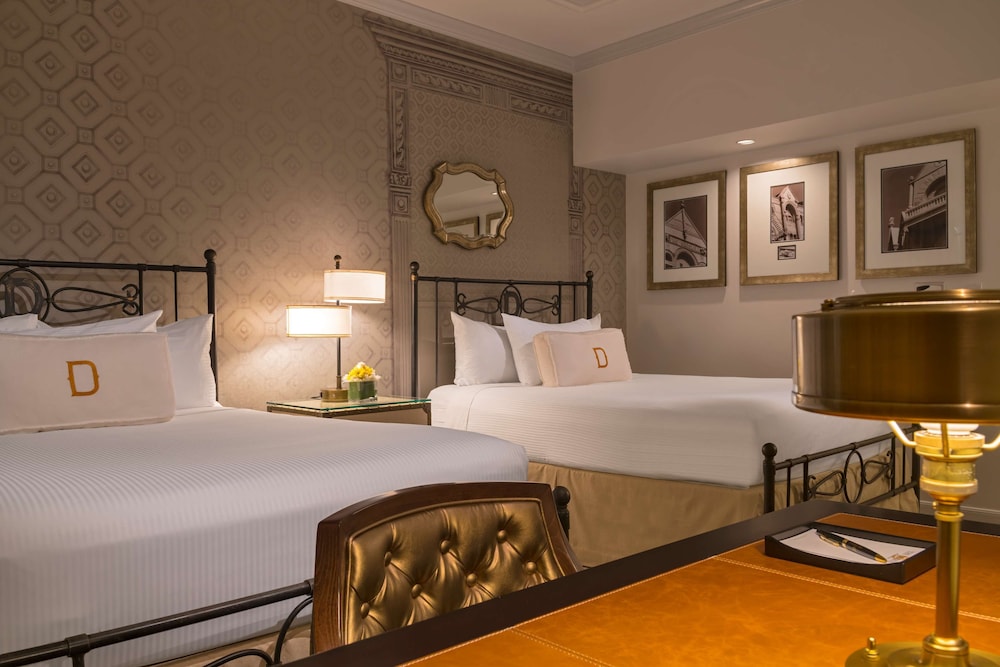 Room, 2 Queen Beds, City View - Photo 6
