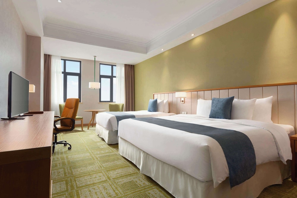 Suite, 2 Twin Beds, Non Smoking