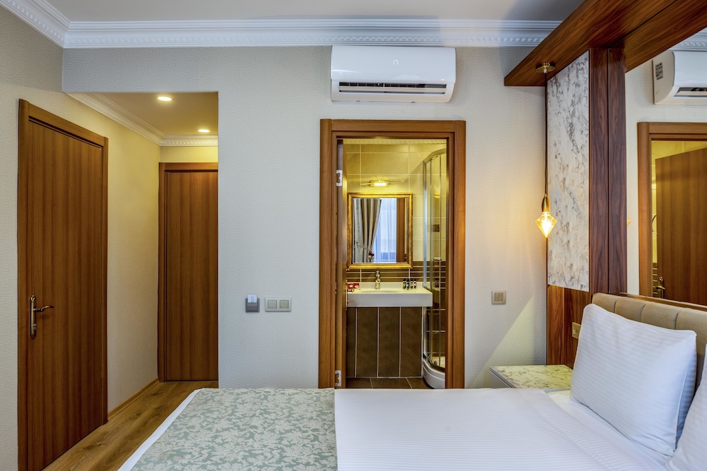 Standard Quadruple Room, 2 Bedrooms, 2 Bathrooms photo 1