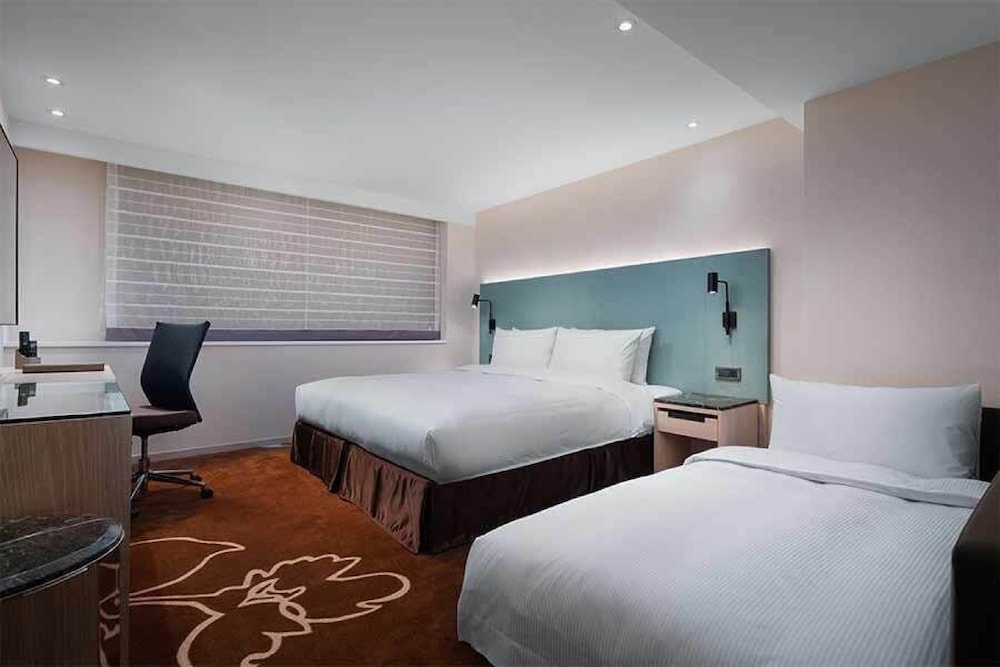 Superior Triple Room, 1 King Bed with Sofa bed photo 2