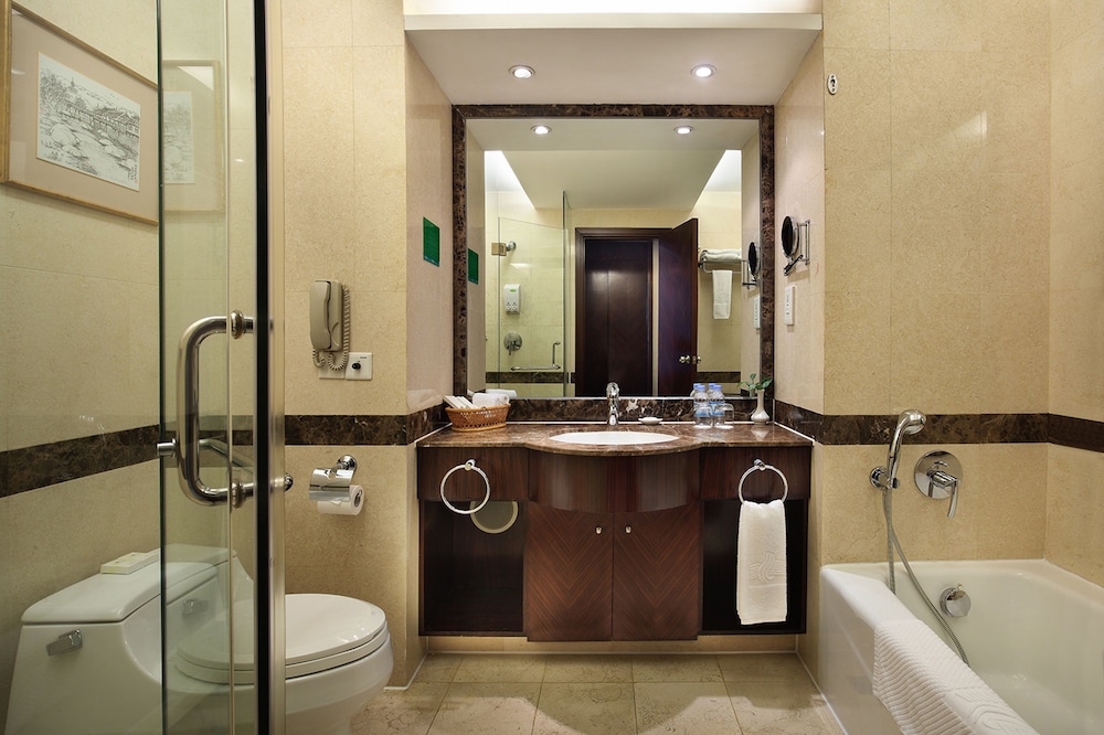 Superior King Room - Photo 6