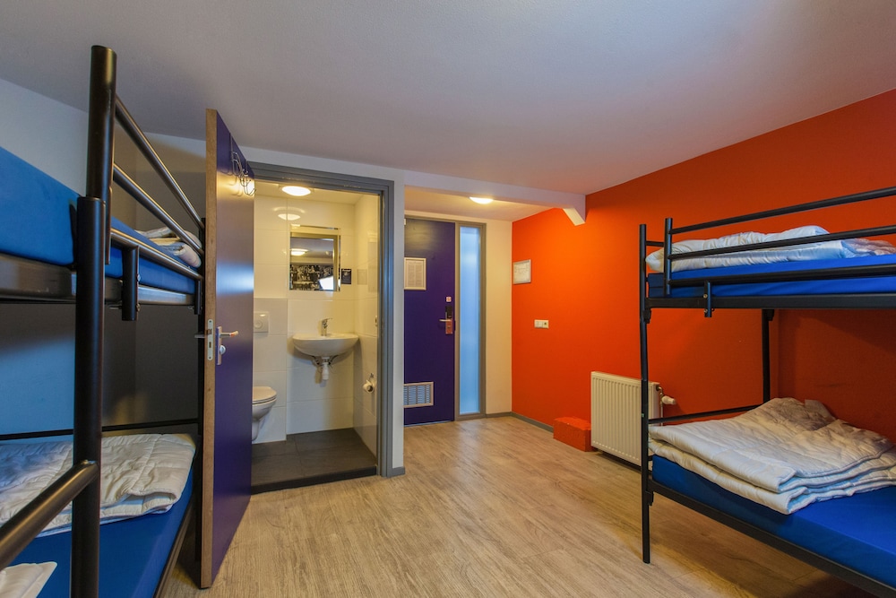 Bed in a Shared Room - Youth Dormitory photo 1