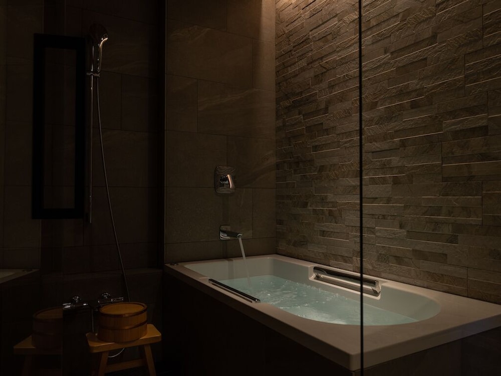 Junior Suite, Double Bed, Non Smoking (33 Sqm) - Photo 4