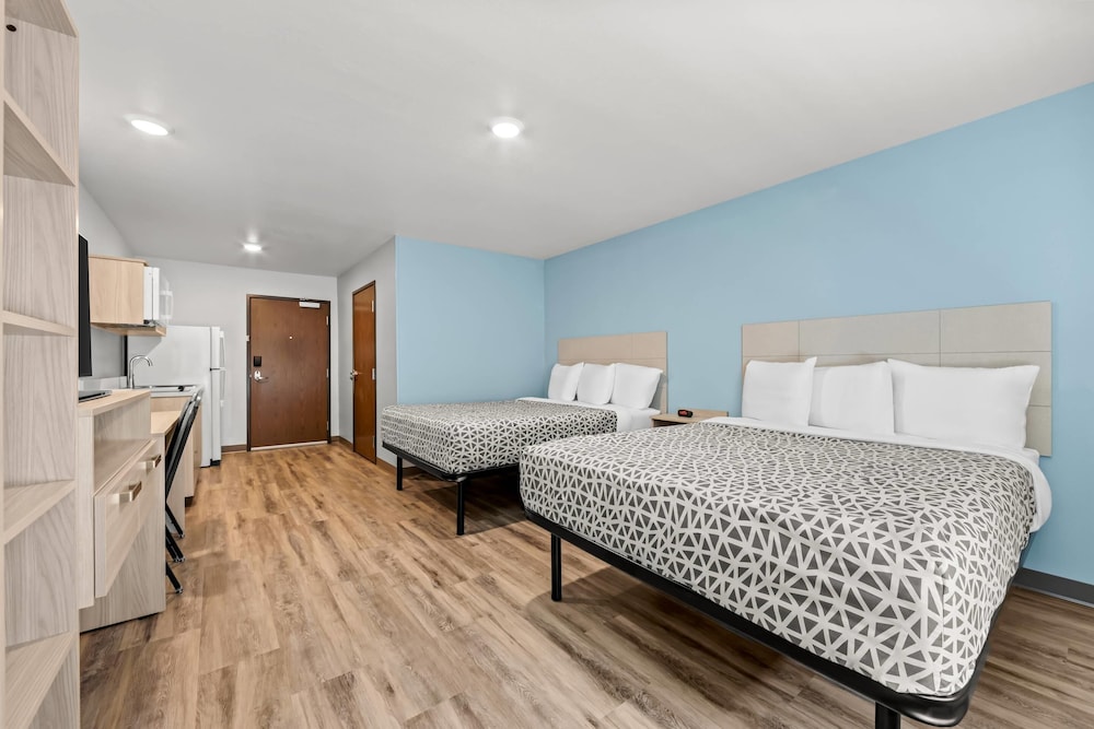 Suite, 2 Queen Beds, Non Smoking photo 1
