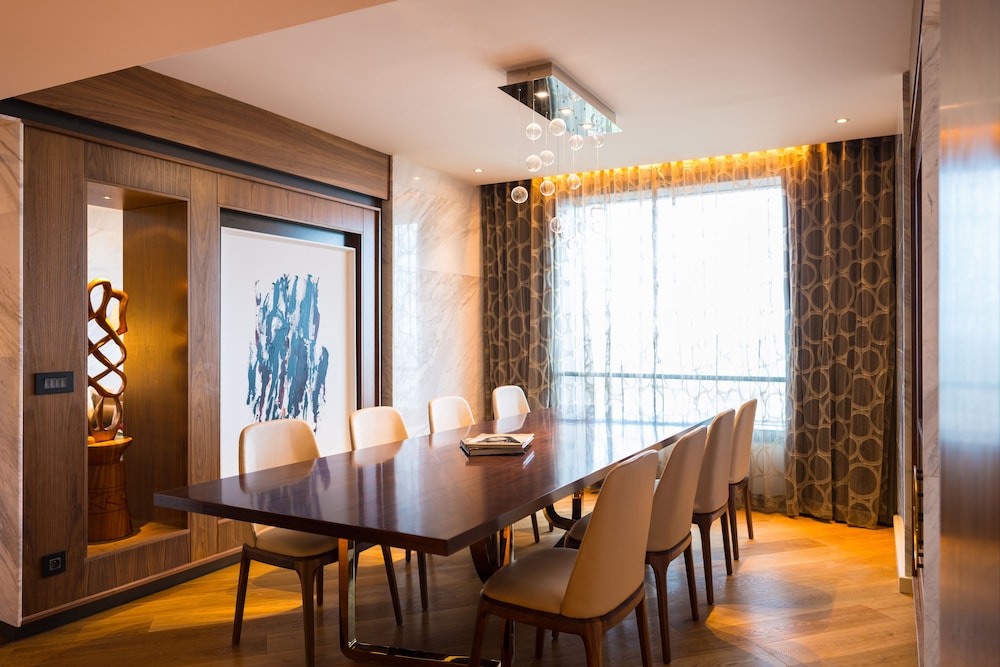 Presidential Suite