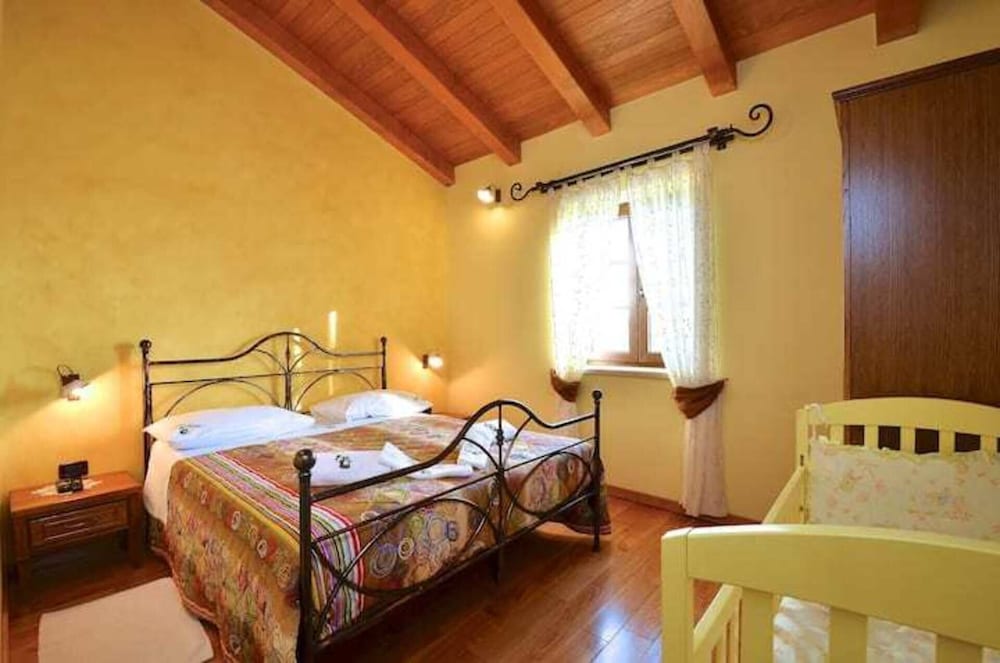 Villa photo 3