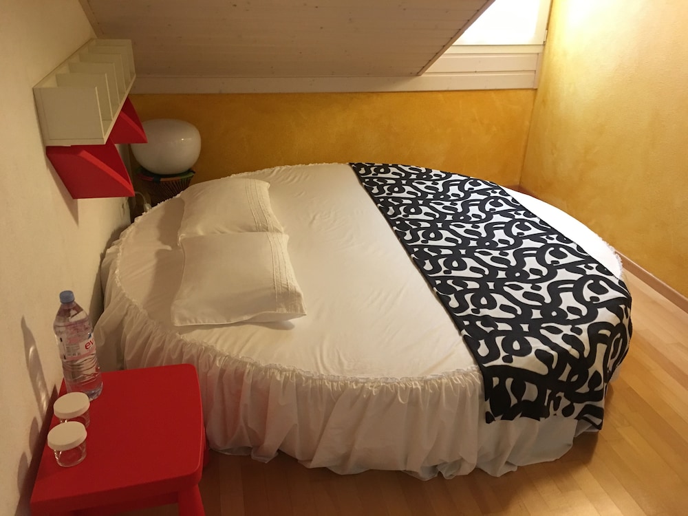 Design Double Room, 1 King Bed photo 3