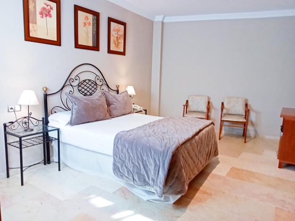 Basic Double Room