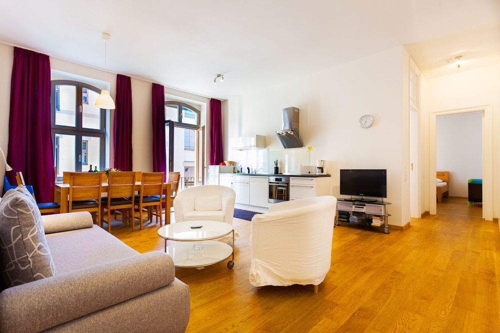 Superior Apartment, 3 Bedrooms, Non Smoking, 2 Bathrooms (11D) photo 1
