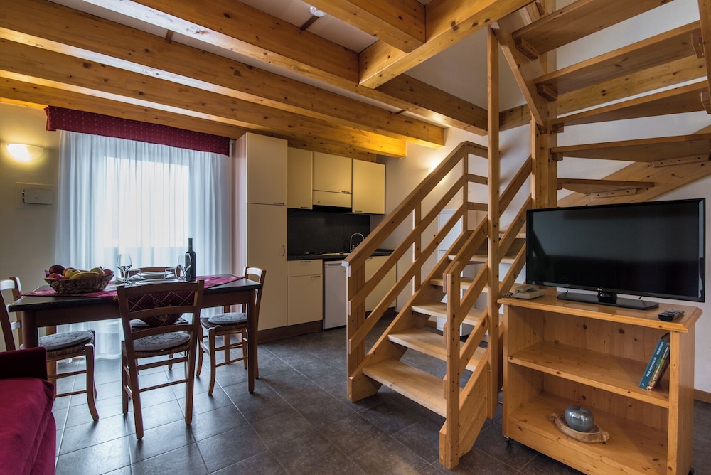 Panoramic Condo photo 2
