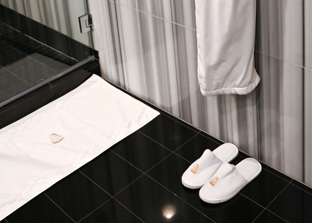 Deluxe Room, 2 Double Beds, Balcony - Photo 4