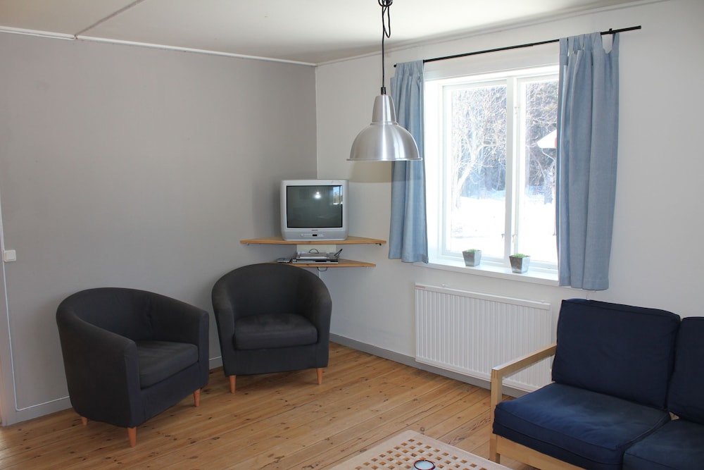Apartment, 3 Bedrooms (9 adults, Excluding Linen/Towels) photo 2