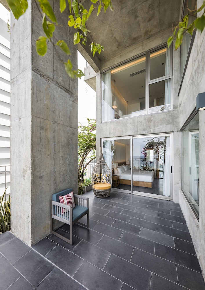 Luxury Apartment, 1 Bedroom, Balcony, Oceanfront photo 3