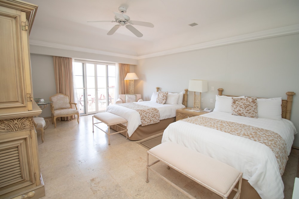 Double Room (Kids Stay Included) - Photo 7