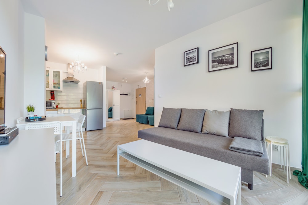 Apartment (83B/3B) photo 2